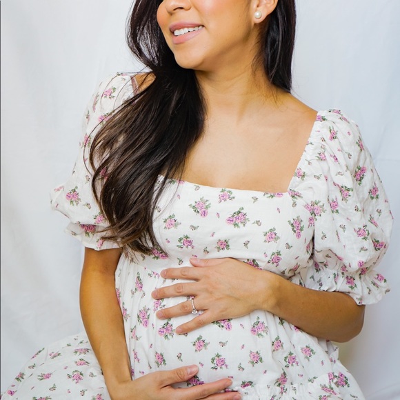 Pink floral puff sleeve mini dress. - Picture 2 of 4